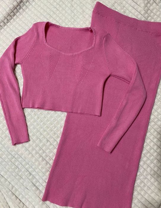 Костюм двойка с юбкой