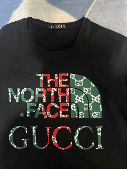 Продаю футболку гуччи