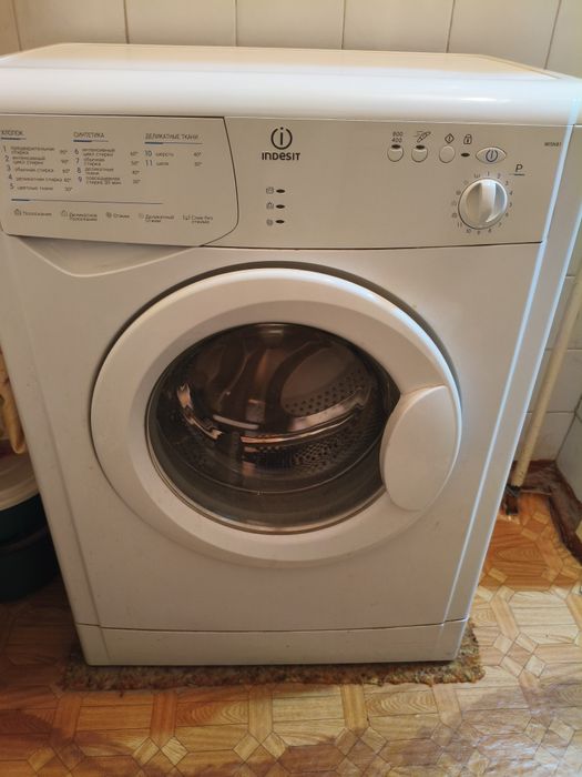 Стиральная машина Indesit