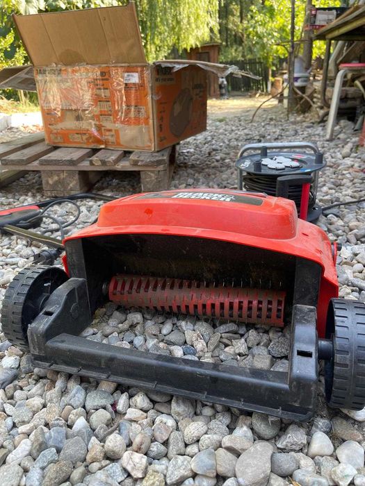 Masina de tuns iarba BLACK+DECKER GD300, 600W