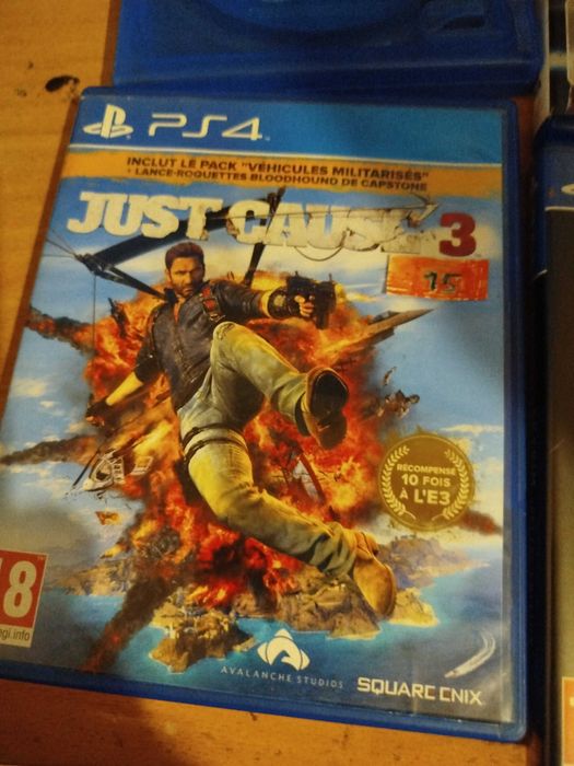 Игри за ps4  евтино във едната има две общо са всичките