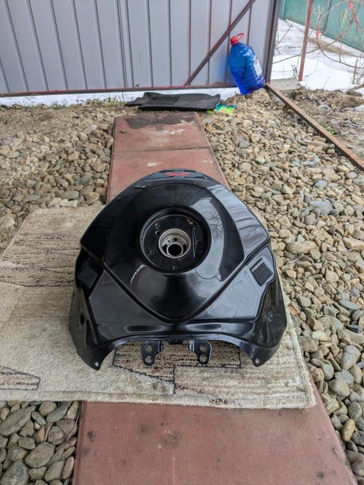 Rezervor Suzuki GSX R 750