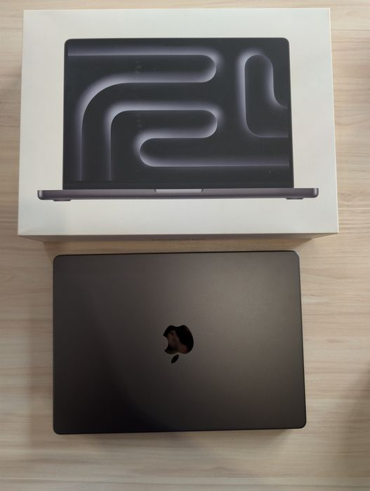 MacBook Pro M4 - Като нов