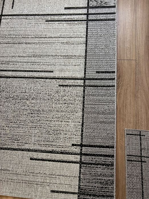 Килим от лен - черен и сив