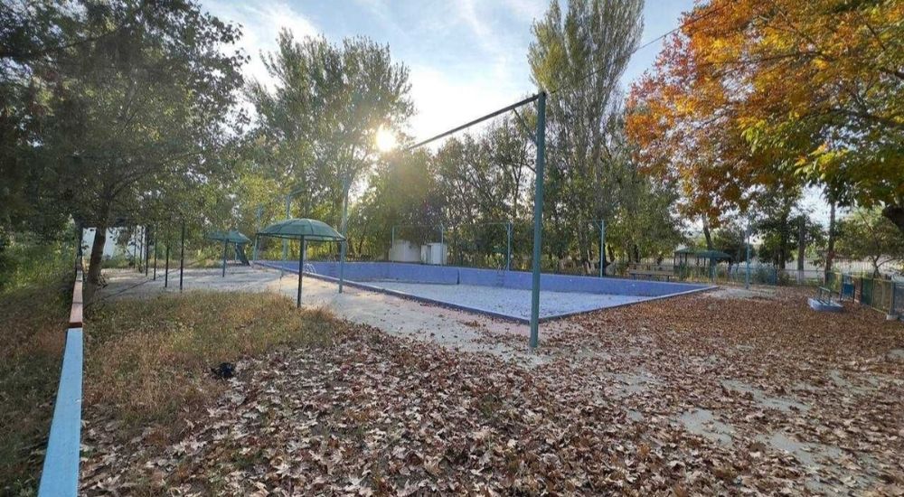 5 гектар. 2000 кв.м строений. Аренда. Больница. Санаторий. Хостел.