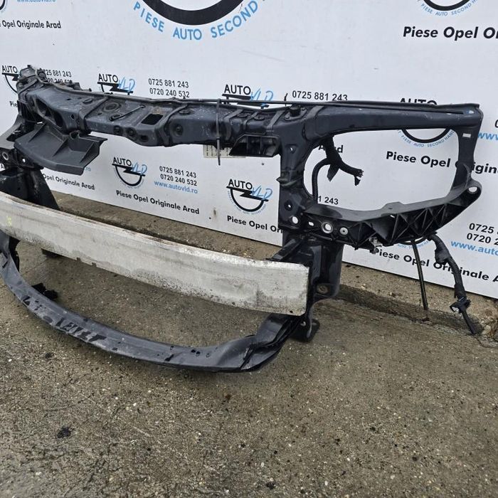 Trager Opel Corsa D facelift