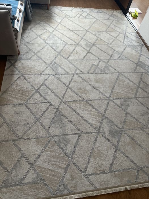 Продам 2 ковра 2,5*3,5