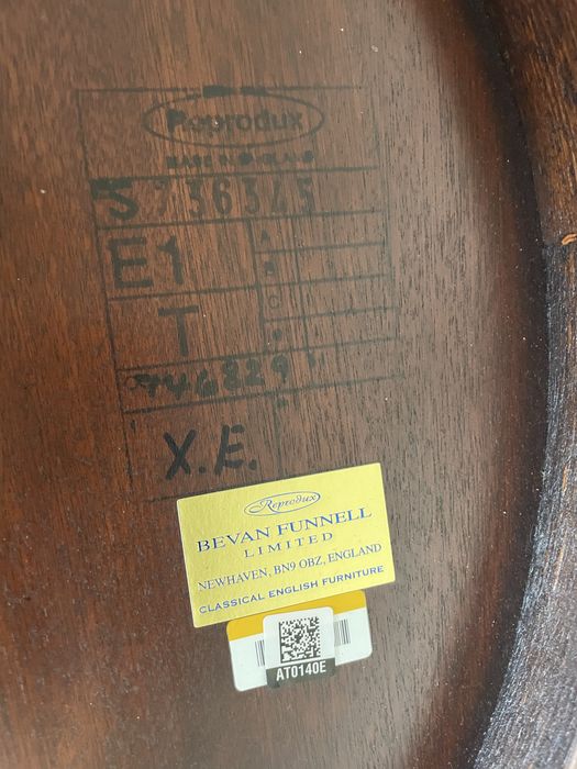 Помощна масичка Bevan Funell Limited