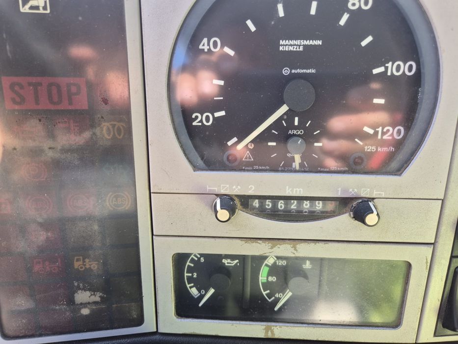De vanzare AUTOPLATFORMA MAN cu macara si platou basculabil
