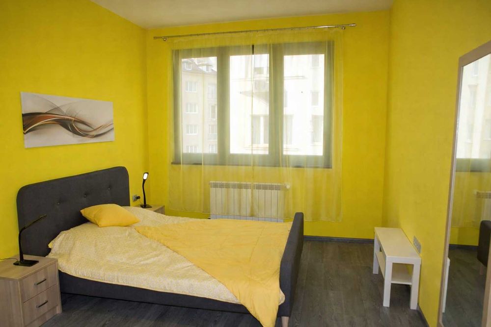 Тристаен ап. под наем в Центъра на София