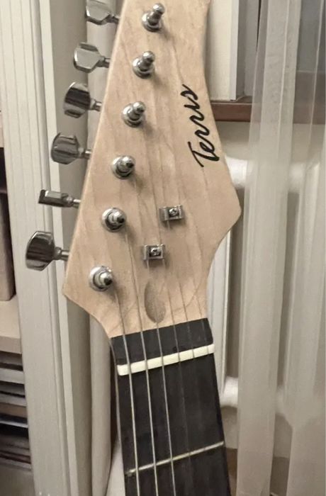 Электрогитара + комбоусилитель