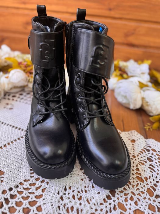 Нови боти Liu Jo, колекция Love, 39 номер