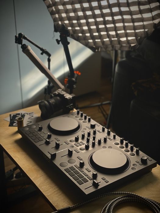 Dj контроллер Traktor MX2