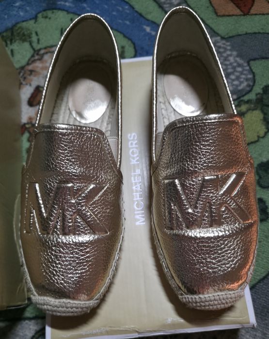 Pantofii aurii piele Michael Kors