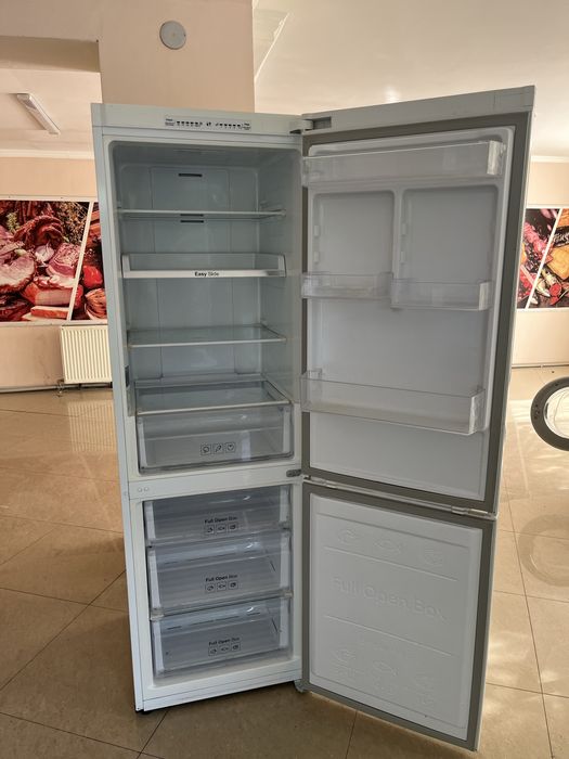 Холодилник Samsung