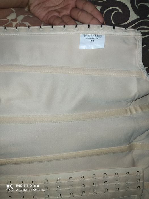 Turkiya korset. Qorinni kirgizadi