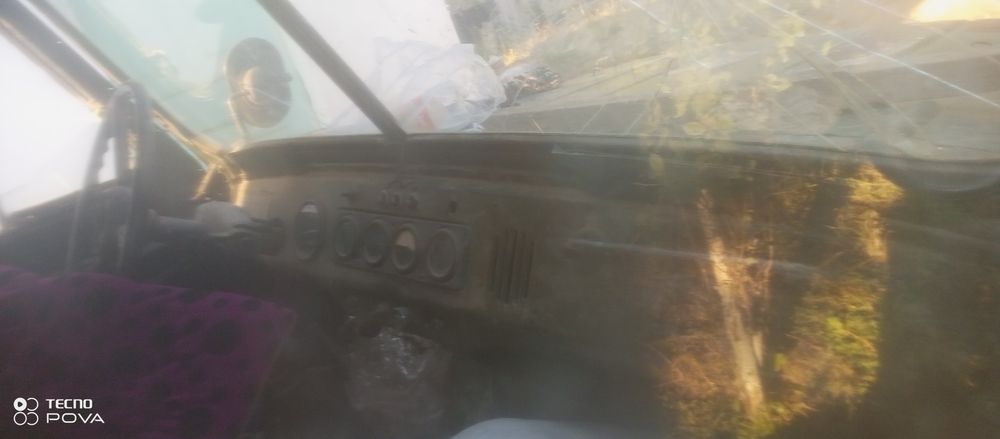 Uazik sotiladi srochni