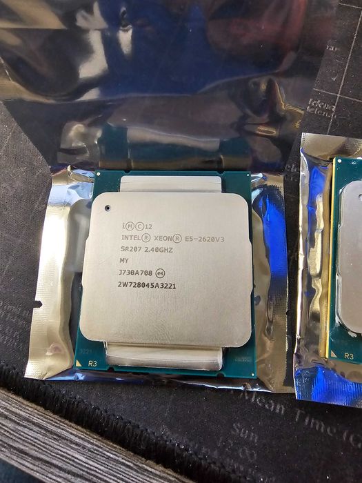 Процесор Intel Xeon E5-2620 v3 – 2 броя, LGA 2011-3
