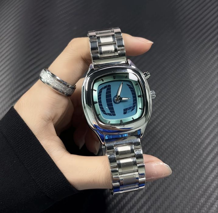 часы Millennium Retro