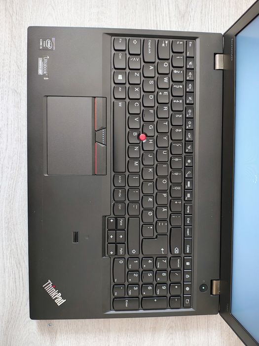 Laptop Lenovo T550 - i5 gen5 - 8gb - 180gb ssd