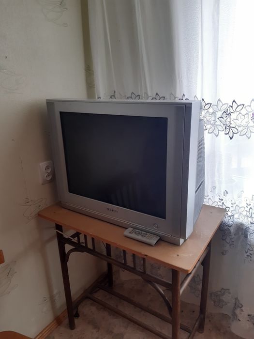 Телевизор большой