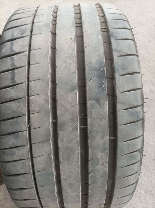 Продавам 2 летни гуми 315/30ZR21 105Y Michelin - 125 евр