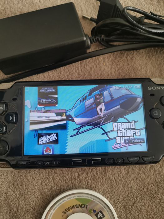 Игра PSP 2004 черно