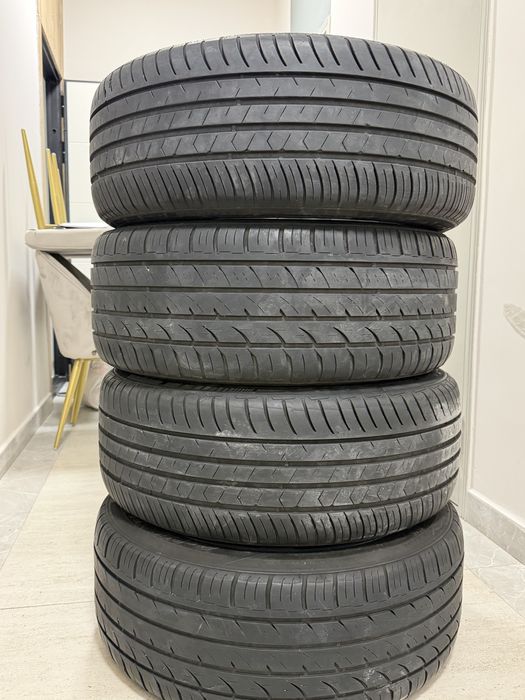 Продам комлект дисков с резиной  от BMW