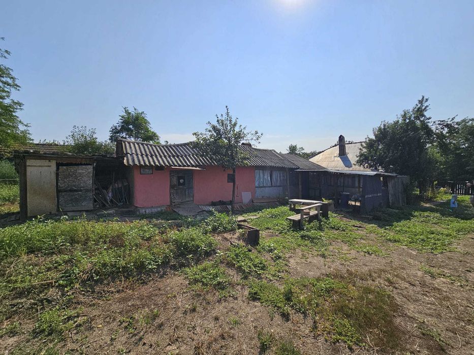 Casă cu teren 1.460 mp, toate utilitățile, lângă pădure – Frăsinetu de Jos, Călărași