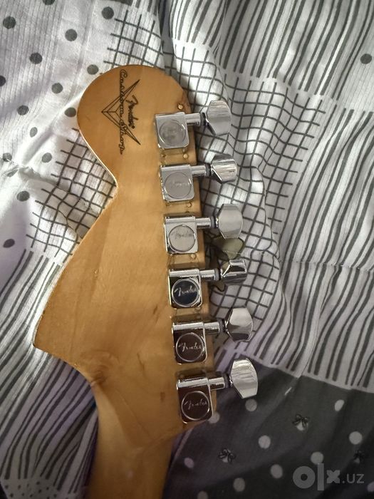 fender strotocaster (japon)