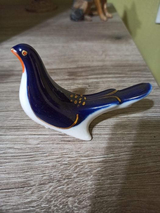 Фарфоровые статуэтки