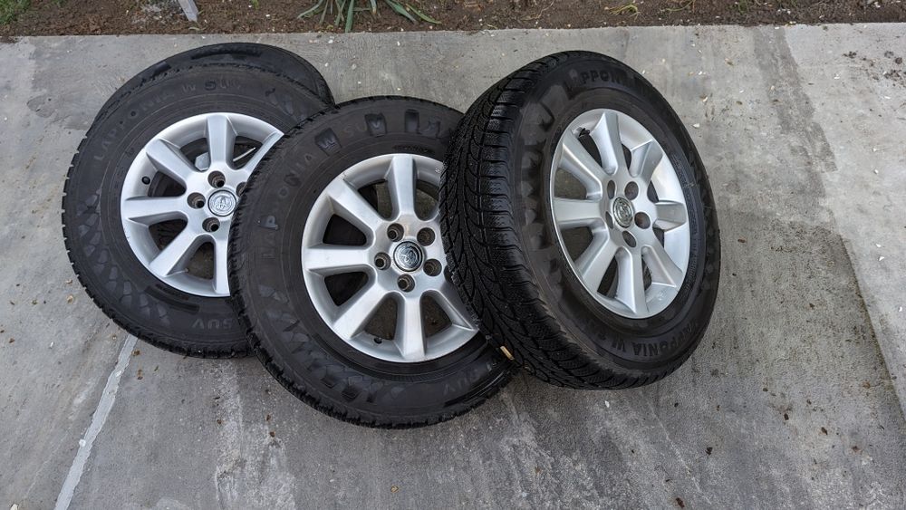 Vând roti de iarna pe 16 5x114.3 Toyota