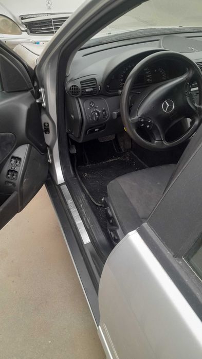 Мерцедес проодава