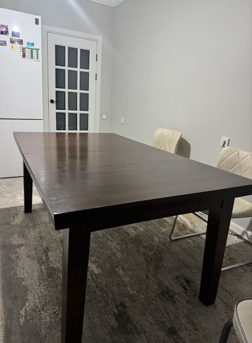 Стол для гостиной