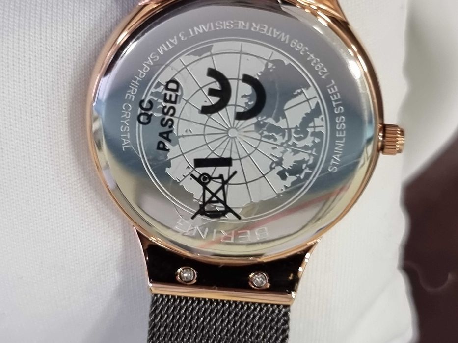 Дамски часовник Bering Classic Sapphire Нов!