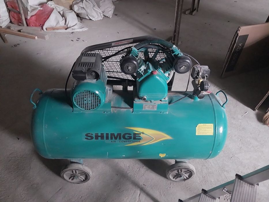 Компрессоры сотилади