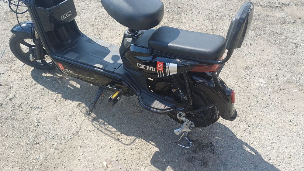 Електрически скутер