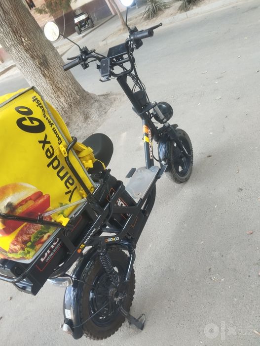 Drongo skuter sotiladi 2 ta akb 2 ta zaryadchik 3.3 yurgan