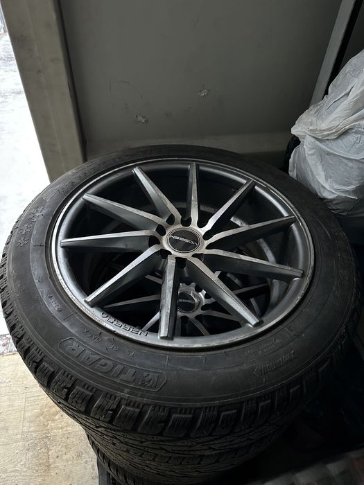 215/55/17 шины в хорош сост