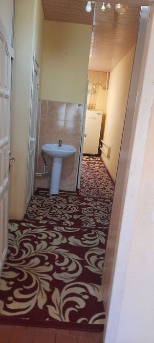 Urganch shaxrida 2 xonali uy 7 ni oxiri shoshilinch balnitsa yonida