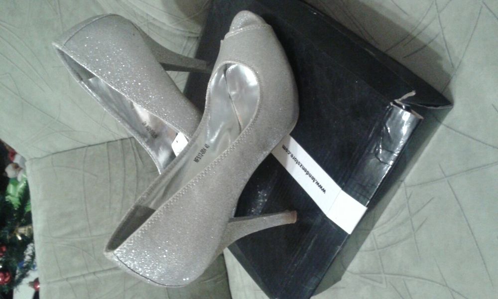 Сребристи официални обувки