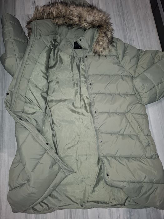 Дамско зимно яке LC WAIKIKI ,цвят мента.