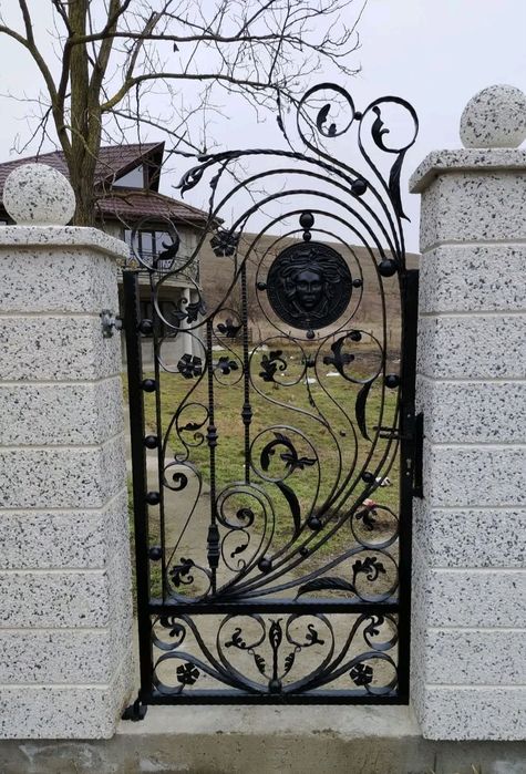 Pentru comenzi 0747314455