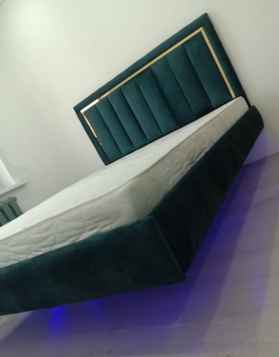 Продам новый кровать Парящий