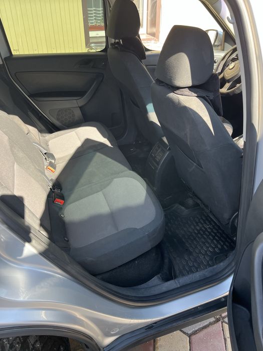 Авто Шкода йети.