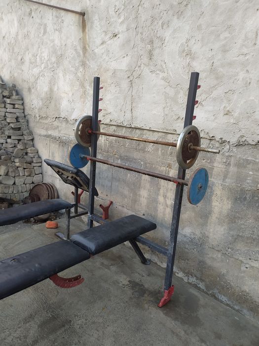 Штанга сотилади  кстоли билан