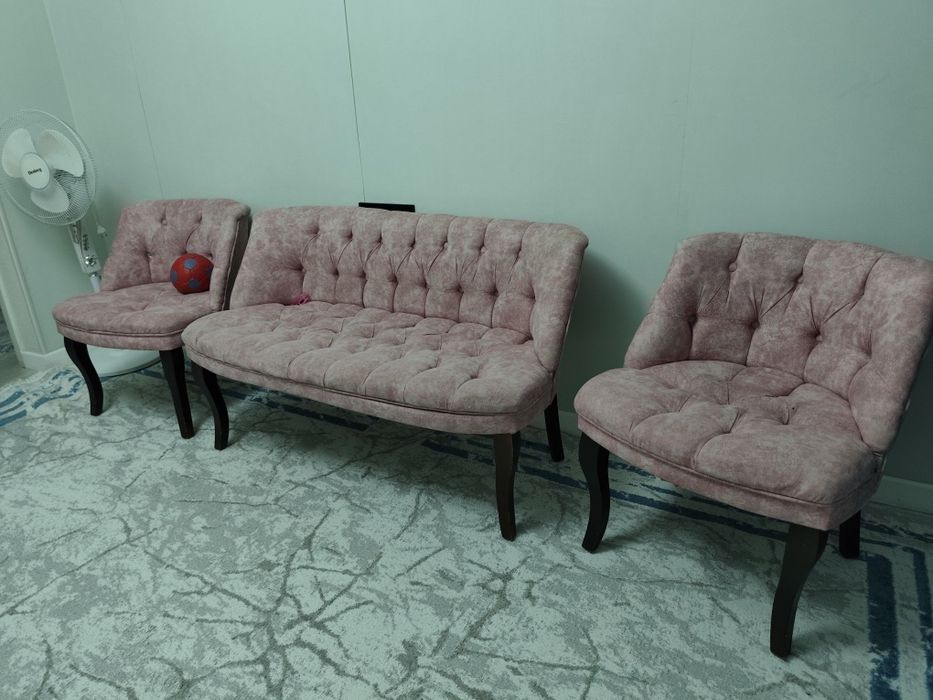 Продам комплект диван и кресло