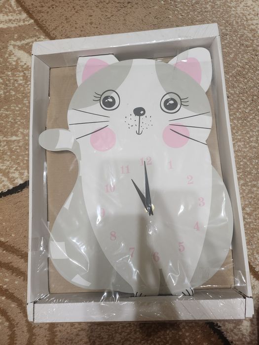 Vand ceas cu pisica Pepco