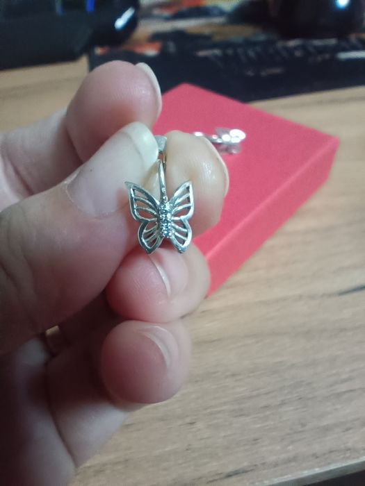 Продам детские серебряные серьги