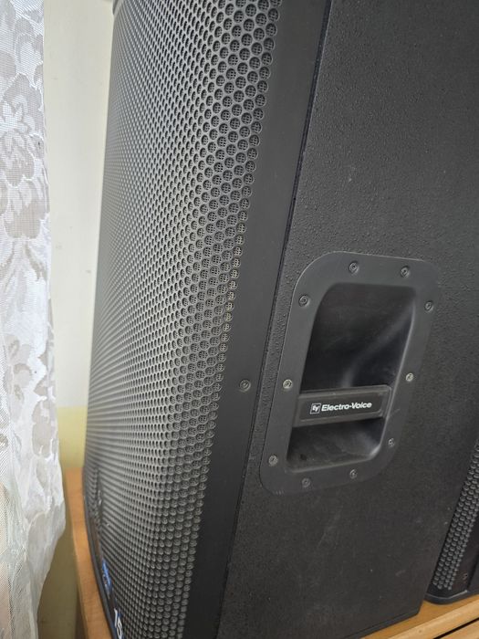 PACHET boxe elx 115, mixer beringer pmp400